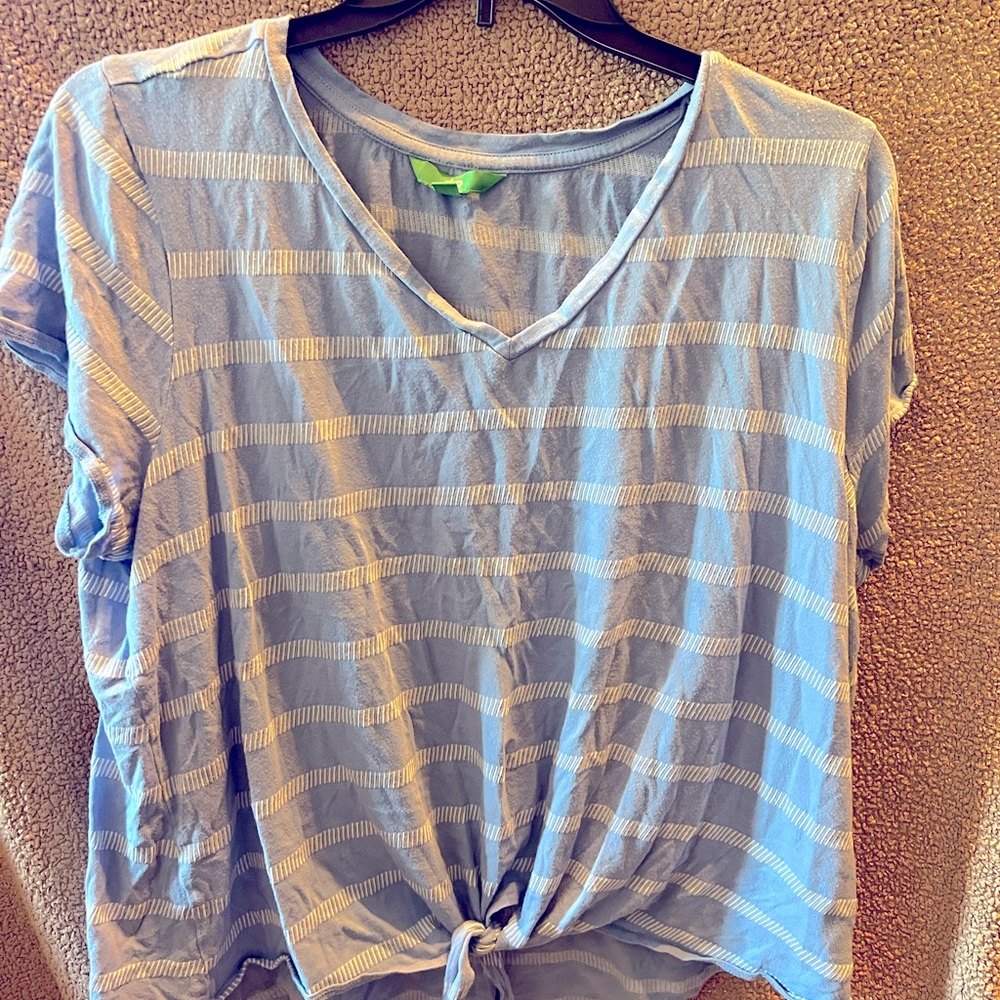 Light blue and white tie from t shirt 2X